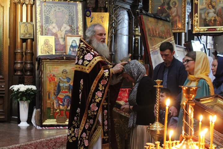 Протоієрей Роман :: Священик в рясі викликає усміх…